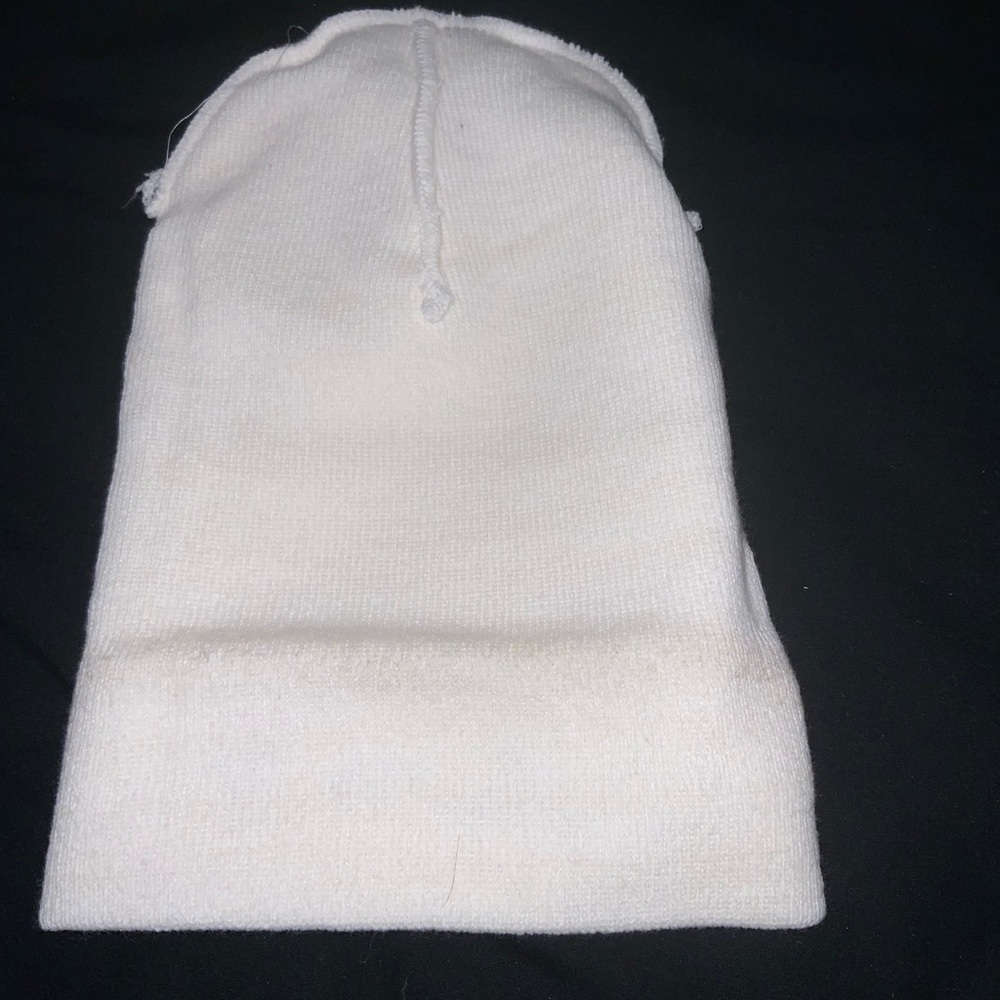 Winter Hat. - Picture 4 of 4